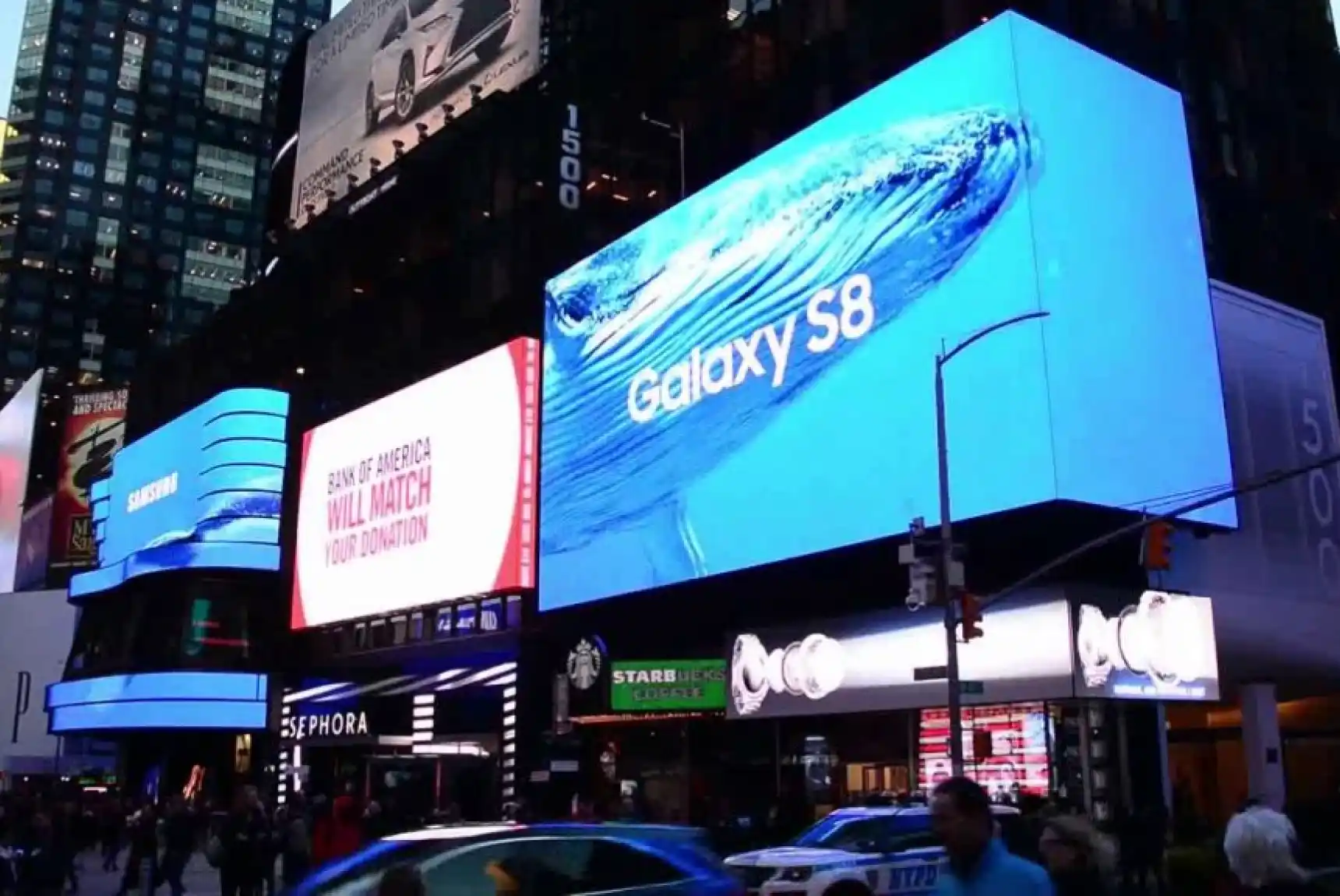 05-samsung-galaxy-times-square